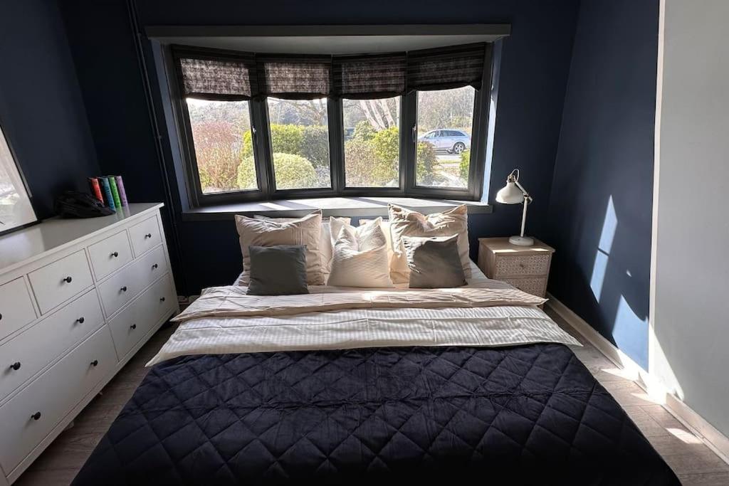 Formby, Spacious True Bungalow Steps From Beach Екстериор снимка