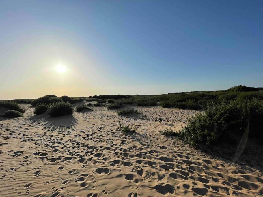 Formby, Spacious True Bungalow Steps From Beach Екстериор снимка